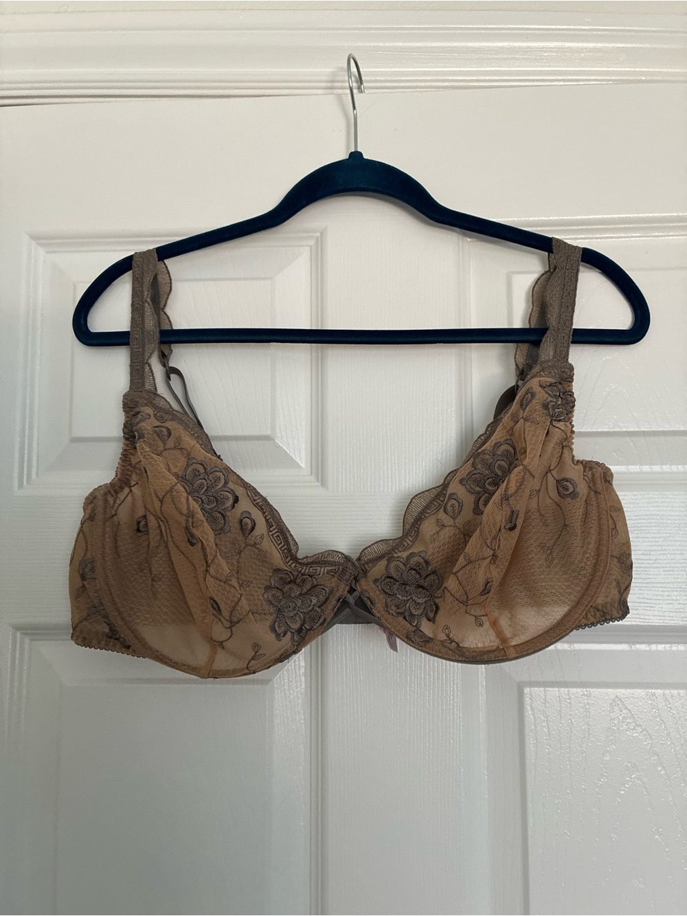 Victoria's Secret Tan Sheer Floral Embroidered Underwire Bra
